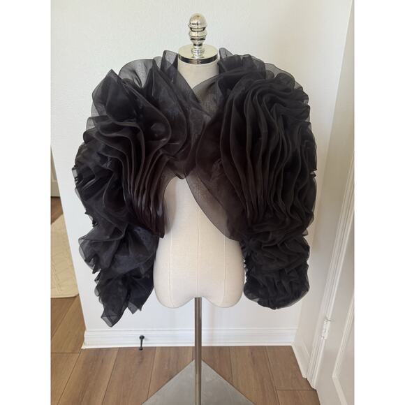 By Anthropologie Ruffle Drama Sleeve Shrug Black NWT One Size Statement Runway - Picture 5 of 16